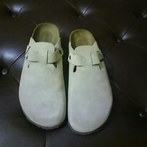 American Eagle Outfitters